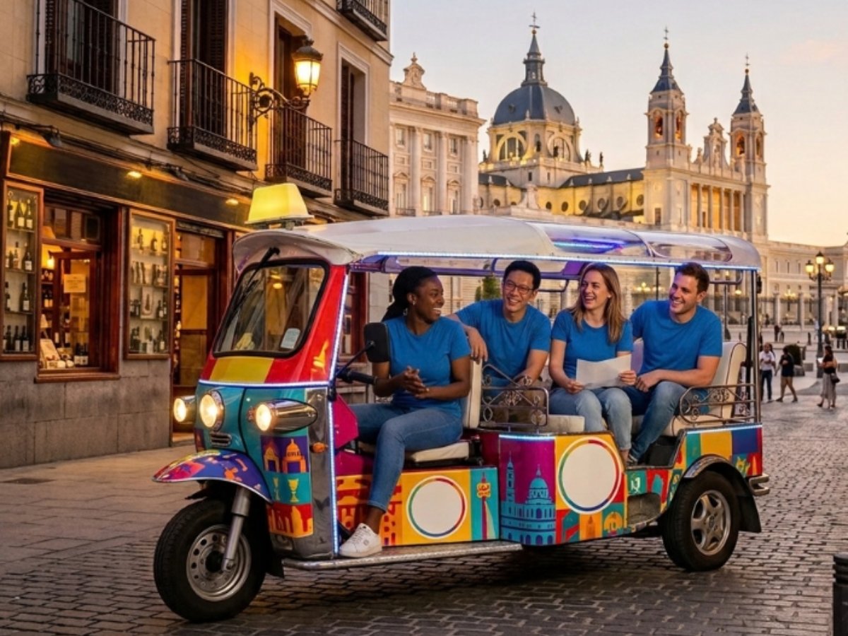 City tour of Madrid by Tuk Tuk