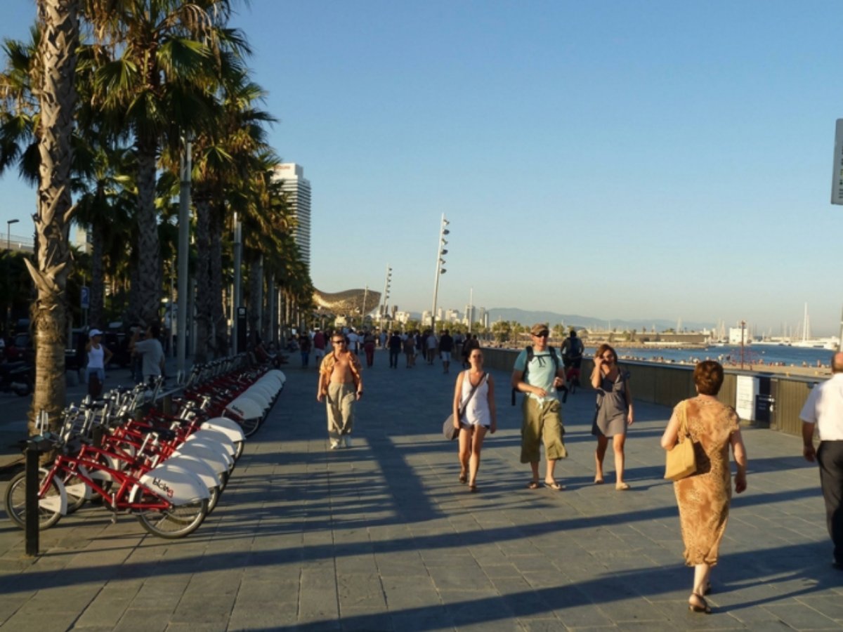 Historic Barceloneta Walking Tour
