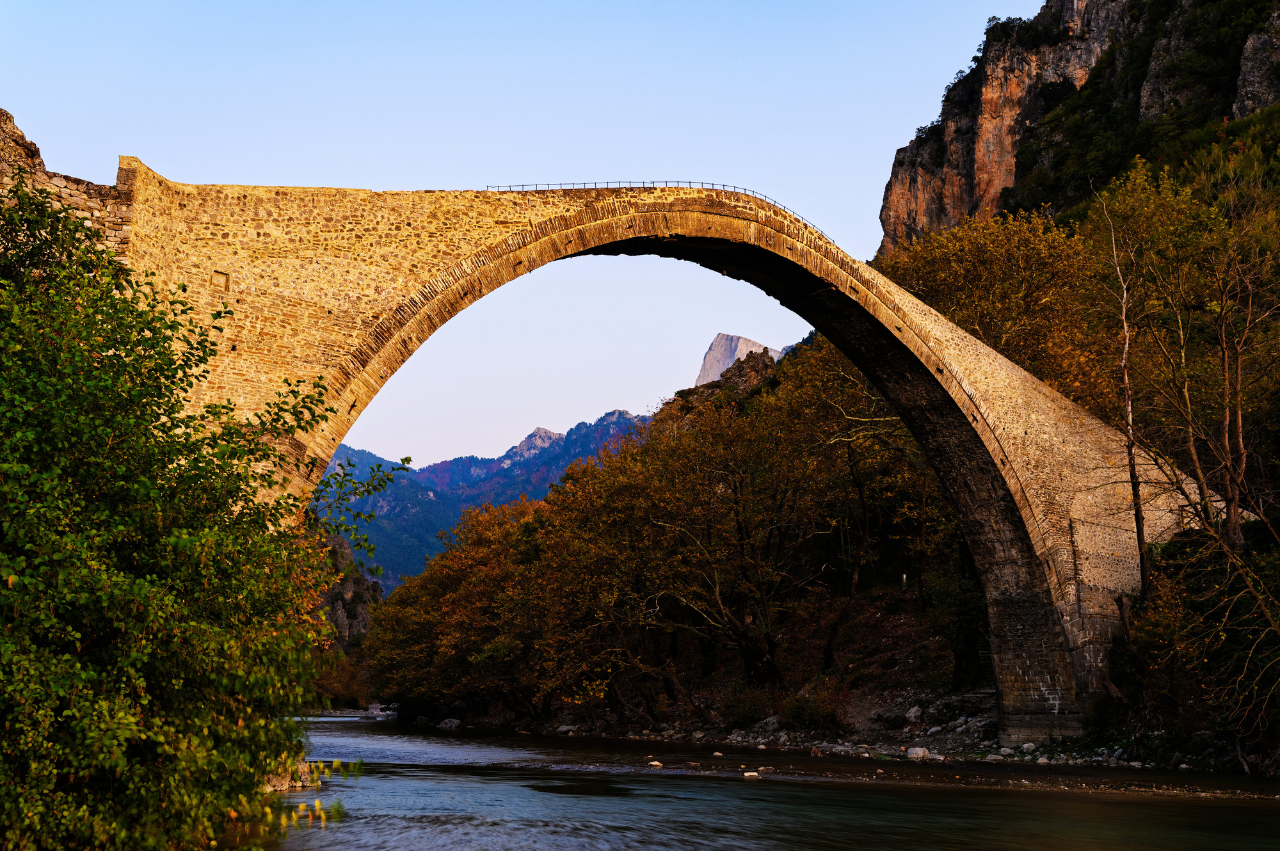 Arachthos White Water Rver Rafting: Plaka's Bridge- Tzari