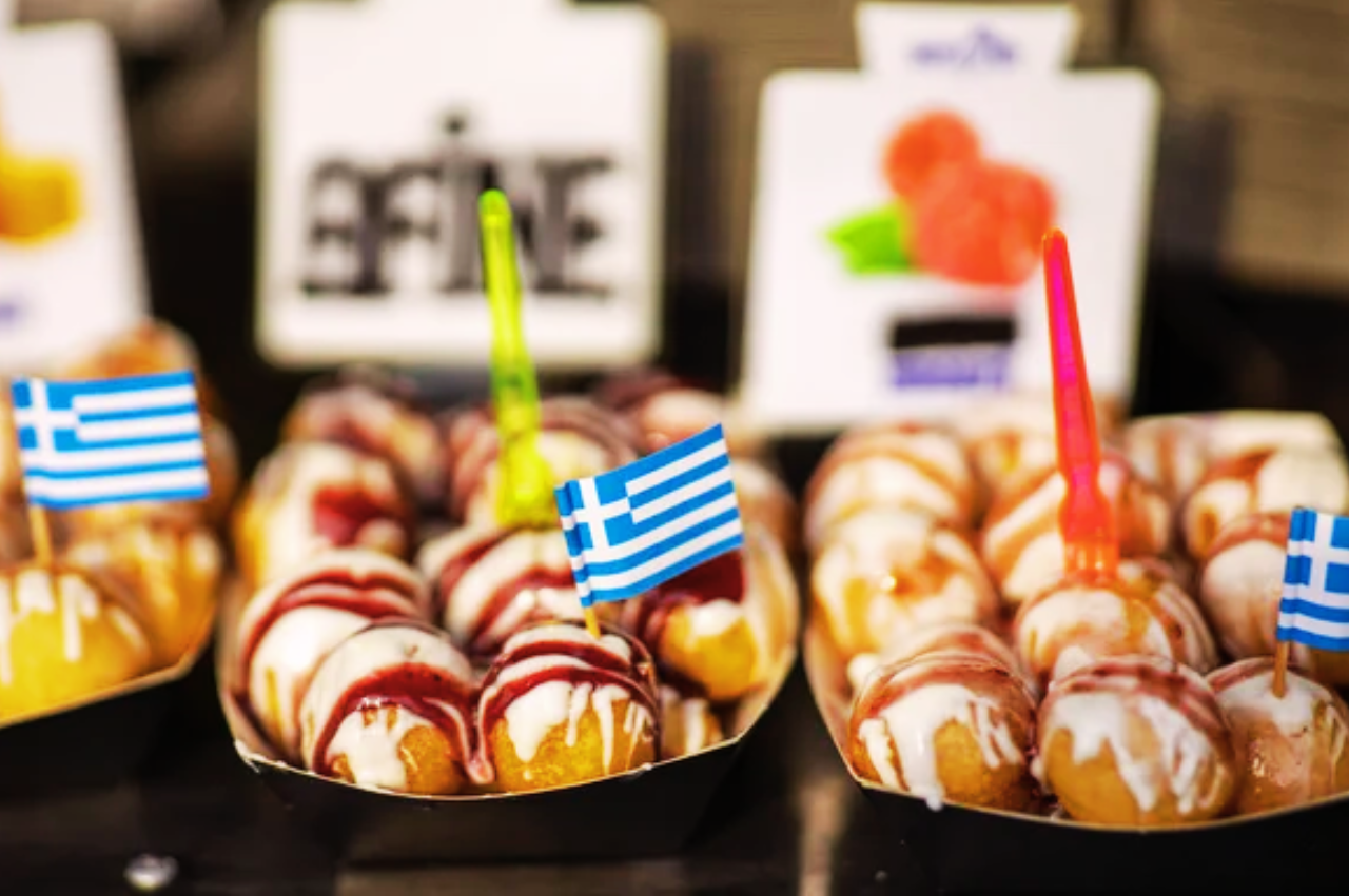 Best Food Tasting Tour: Taste 18+ iconic Greek foods!