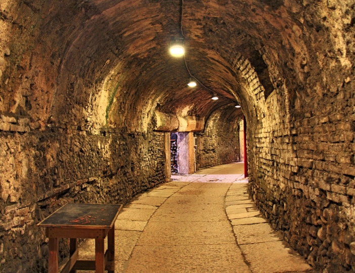 Catacombs Guided Tour with Exclusive Access to Secret Areas