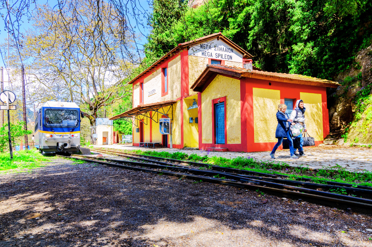 Kalavryta, Rack Railway & Cave of Lakes Full Day Private Tour
